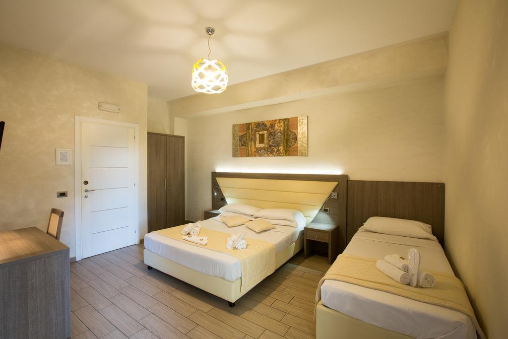 Bed and Breakfast Relais Tiburtina Рим Екстер'єр фото