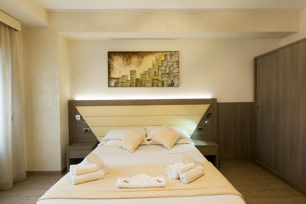 Bed and Breakfast Relais Tiburtina Рим Екстер'єр фото