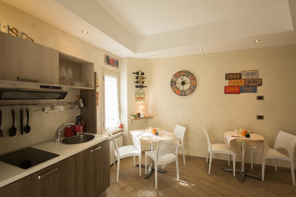 Bed and Breakfast Relais Tiburtina Рим Екстер'єр фото